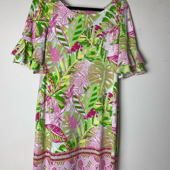 Pappagallo Dresses & Skirts - Tropical Print Ruffle Sleeve Dress size Medium